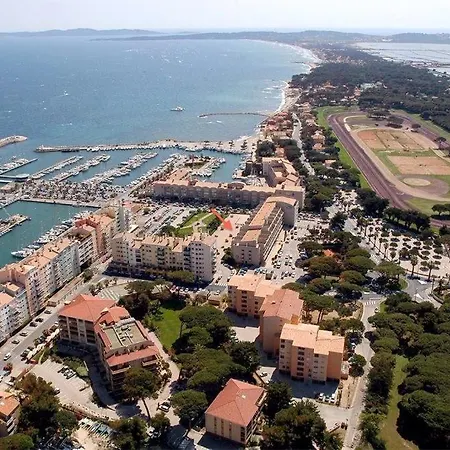 Casa de Férias Holidays *